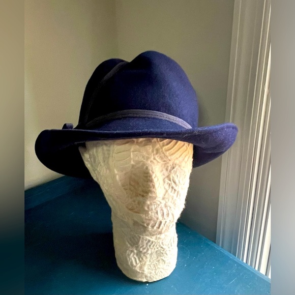 Evelyn Varon Vintage Navy 100% Wool Hat - Picture 1 of 4
